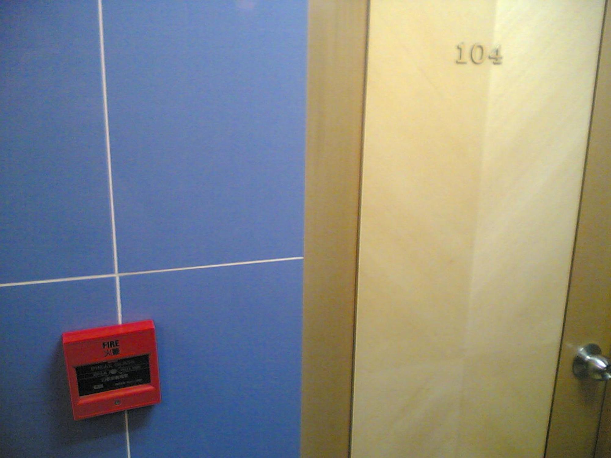 Oriental Pearl Budget Hotel Hong Kong Exterior photo